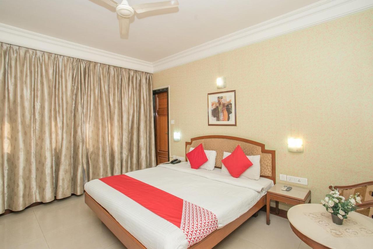 Oyo 579 Hotel Aab Бангалор Экстерьер фото